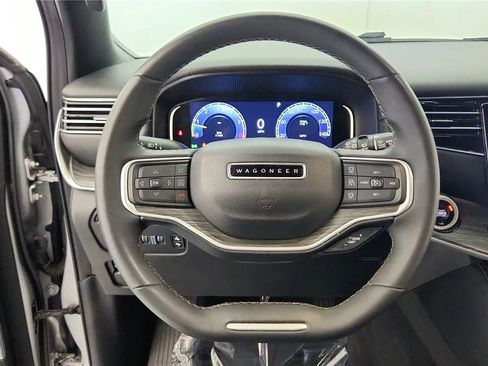 Used 2024 Jeep Wagoneer L Series II w/ Flexible Seating Group image 35