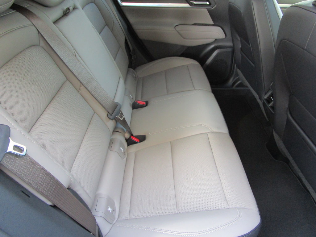 New 2026 GMC Terrain Elevation w/ Elevation Premium Package FWD image 16