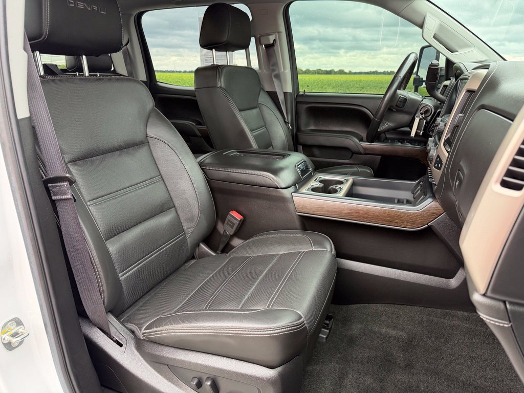 Used 2017 GMC Sierra 3500 Denali w/ Duramax Plus Package AWD/4WD image 25