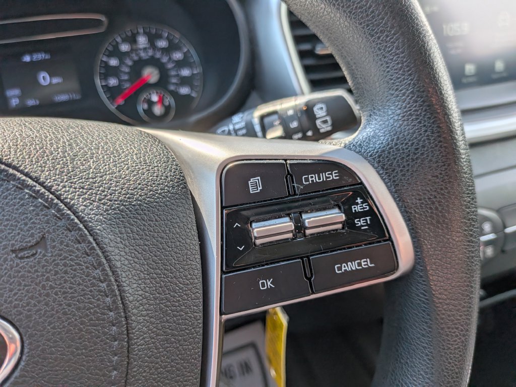 Used 2020 Kia Sorento LX FWD image 29