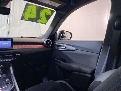 Used 2024 Alfa Romeo Tonale Veloce image 11