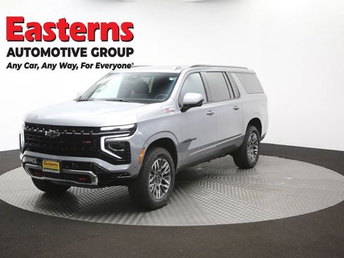 Used 2025 Chevrolet Suburban Z71 AWD/4WD image 59
