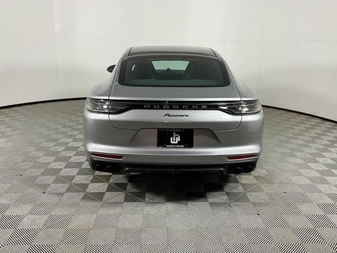 Used 2022 Porsche Panamera Platinum Edition image 8