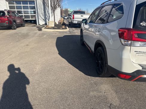 Used 2020 Subaru Forester Sport image 9