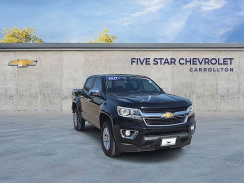 Used 2017 Chevrolet Colorado LT w/ Luxury Package, Chrome RWD image 2