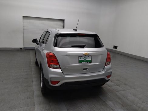 Used 2022 Chevrolet Trax LS w/ Tint and Cruise Package FWD image 6