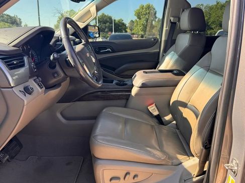 Used 2019 Chevrolet Tahoe LT w/ Texas Edition Package RWD image 6