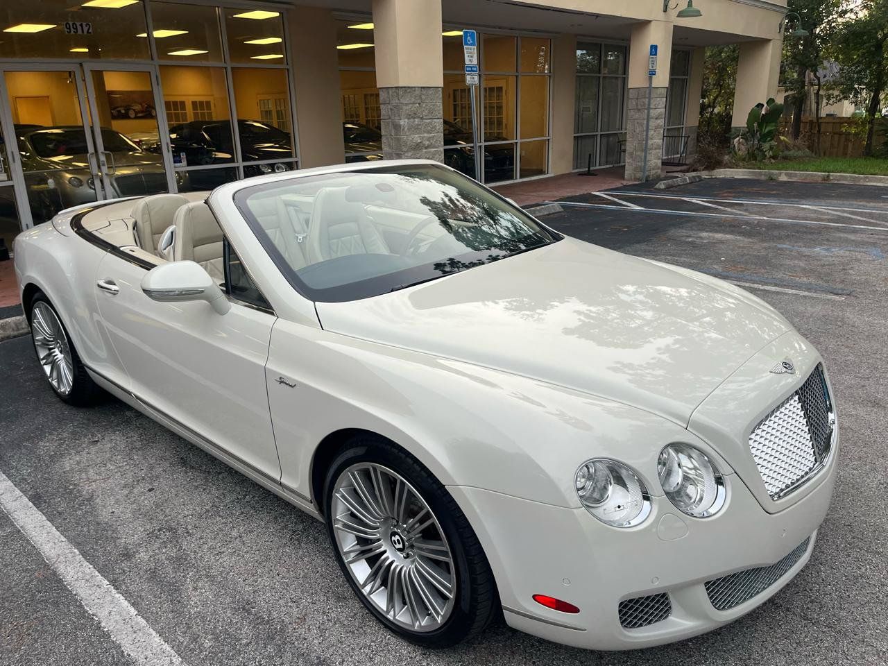 Used 2010 Bentley Continental GT Speed w/ Convenience Specification Pkg AWD/4WD image 2