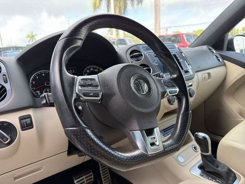 Used 2016 Volkswagen Tiguan R-Line image 24