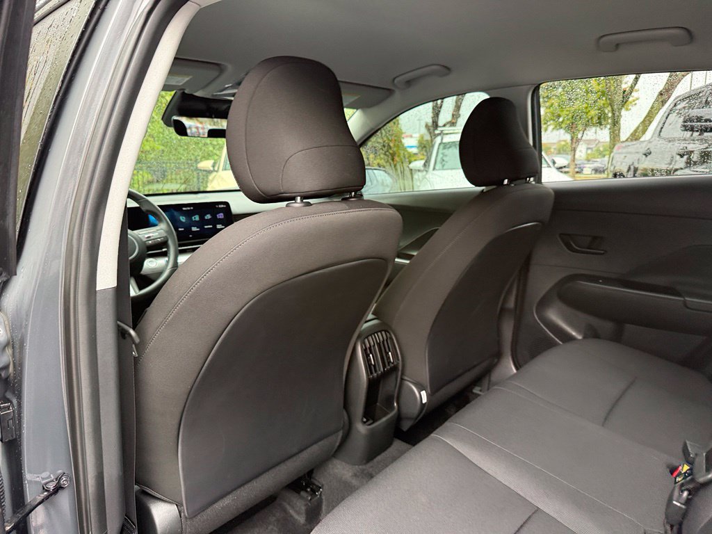 Used 2025 Hyundai Kona SEL FWD image 28