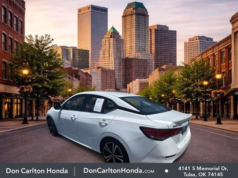 Used 2023 Nissan Sentra SR w/ SR Premium Package FWD image 7