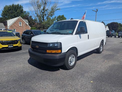 New 2025 Chevrolet Express 2500 w/ Driver Convenience Package RWD image 25