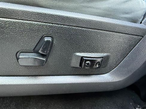 Used 2016 RAM 2500 Big Horn w/ Black Appearance Group image 30