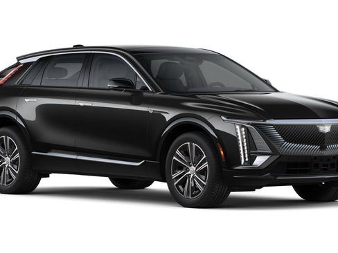 New 2024 Cadillac Lyriq Luxury w/ LPO, Floor Liner Package AWD/4WD image 26