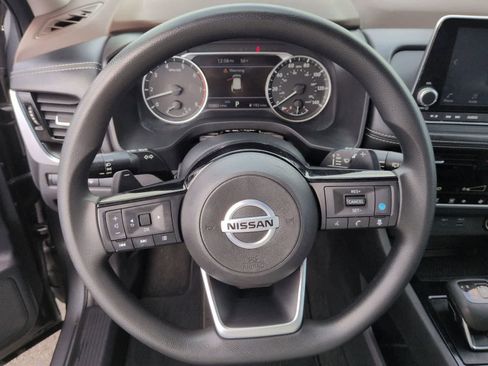 Used 2021 Nissan Rogue SV image 20