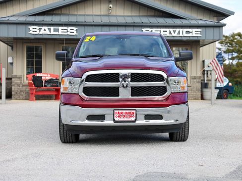 Used 2024 RAM 1500 Classic SLT image 8