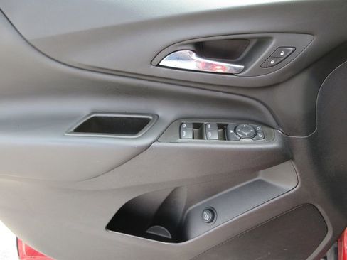 Used 2024 Chevrolet Equinox LT w/ LPO, Floor Liner Package FWD image 22