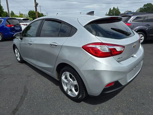 Used 2019 Chevrolet Cruze LS FWD image 3