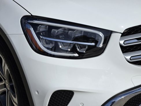 Used 2021 Mercedes-Benz GLC 300 4MATIC image 31