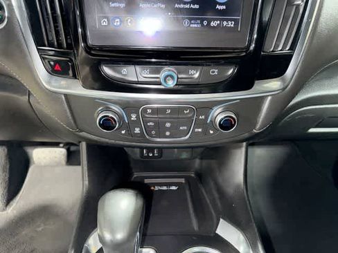 Used 2023 Chevrolet Traverse LT FWD image 22
