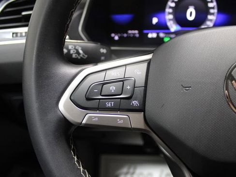 Used 2024 Volkswagen Tiguan Wolfsburg Edition image 30