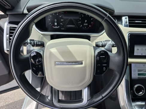 Certified 2022 Land Rover Range Rover Sport HSE Silver Edition AWD/4WD image 18