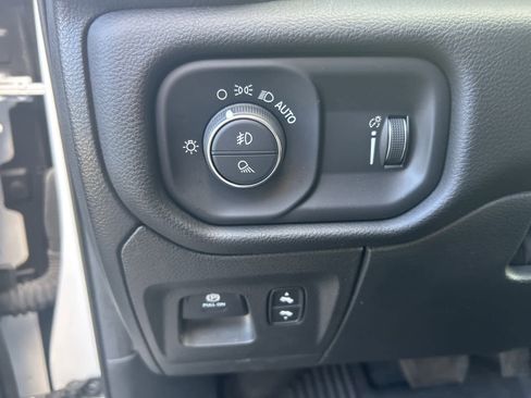 Used 2023 RAM 1500 Big Horn image 39