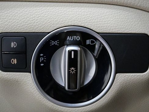 Used 2019 Mercedes-Benz GLA 250 image 15