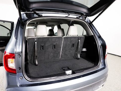 Used 2021 Honda Pilot Touring image 13