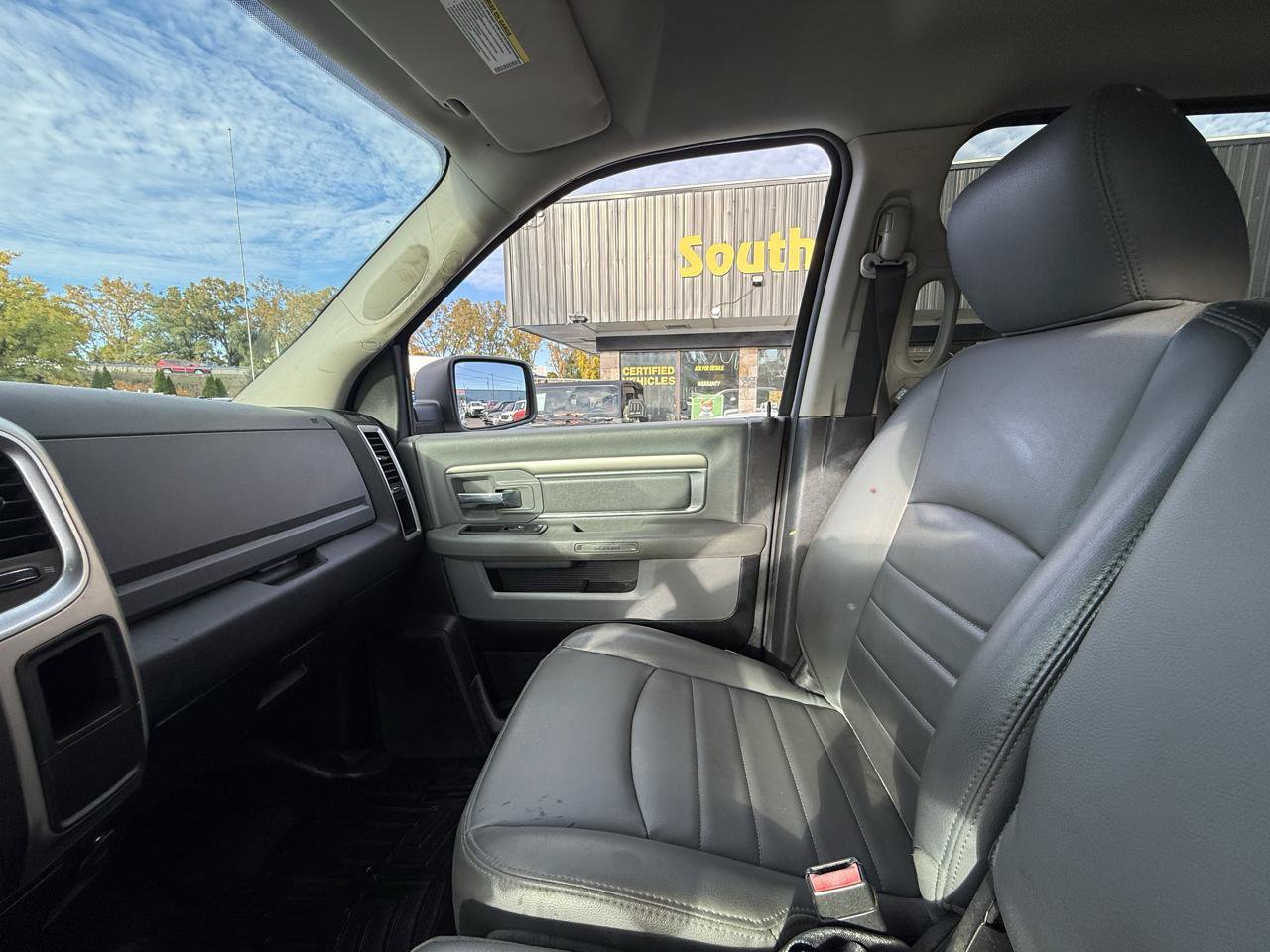 Used 2018 RAM 2500 SLT AWD/4WD image 29