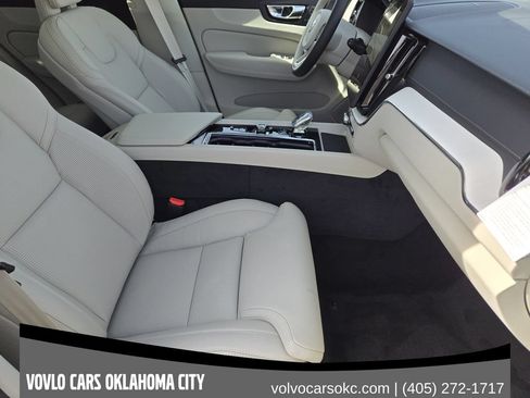 Used 2026 Volvo XC60 T8 Ultra w/ Protection Package Premier AWD/4WD image 14