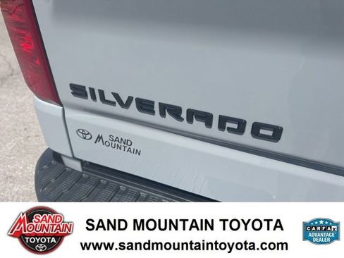 Used 2024 Chevrolet Silverado 1500 Custom Trail Boss w/ LPO, Dark Essentials Package image 12