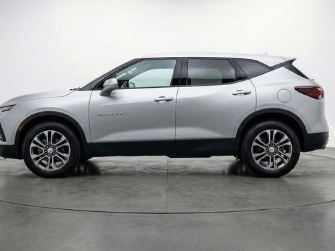 Used 2025 Chevrolet Blazer LT FWD image 5