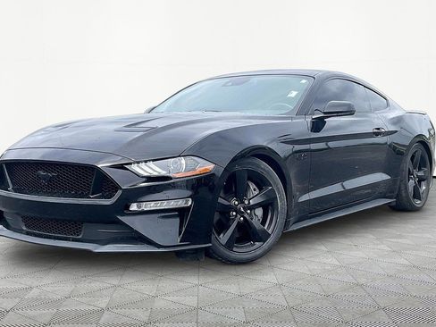 Used 2021 Ford Mustang GT Premium w/ Equipment Group 401A RWD image 2