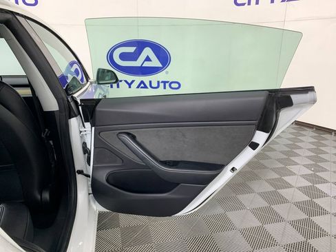 Used 2019 Tesla Model 3 Long Range image 33