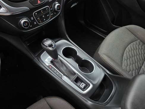 Used 2020 Chevrolet Equinox LT image 19