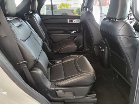 Used 2023 Ford Explorer ST w/ Equipment Group 401A AWD/4WD image 17