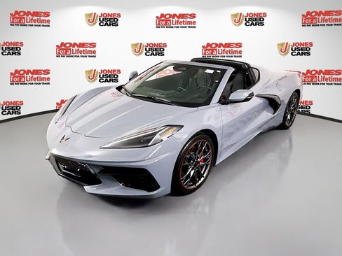 Used 2025 Chevrolet Corvette Stingray Coupe w/ 1LT image 19
