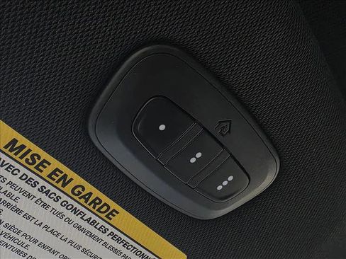 Used 2022 Chrysler Pacifica Touring-L w/ Uconnect Theater Family Group FWD image 20