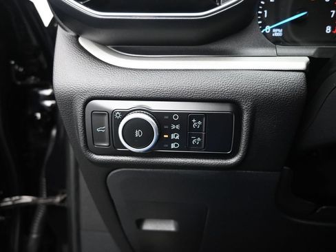 Used 2023 Ford Explorer XLT w/ Equipment Group 202A RWD image 13