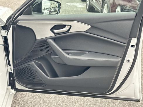 Used 2023 Acura TLX image 13