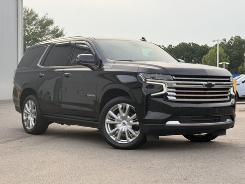 Used 2023 Chevrolet Tahoe High Country AWD/4WD image 3