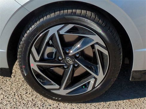 New 2026 Hyundai Sonata SEL image 11