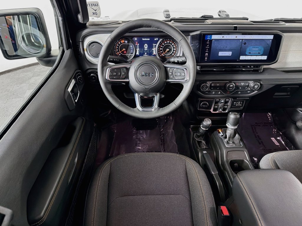 Used 2026 Jeep Wrangler Unlimited Sahara AWD/4WD image 22