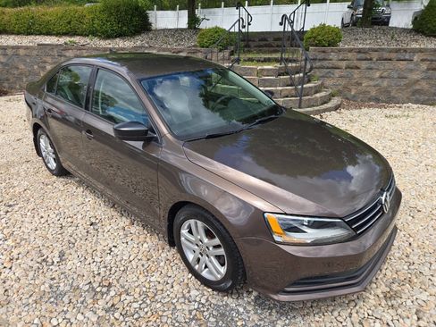Used 2015 Volkswagen Jetta S w/ Welcome Package FWD image 9