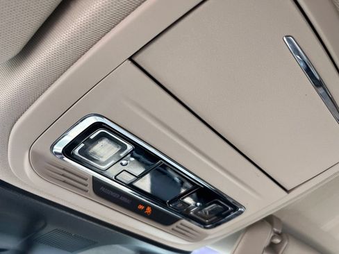 Used 2022 Lincoln Corsair AWD w/ Equipment Group 101A image 22