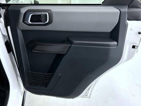 Used 2024 Ford Bronco Black Diamond AWD/4WD image 17