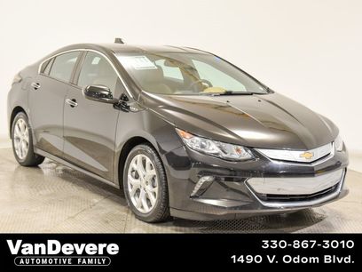 Used 2017 Chevrolet Volt Premier w/ Driver Confidence II Package