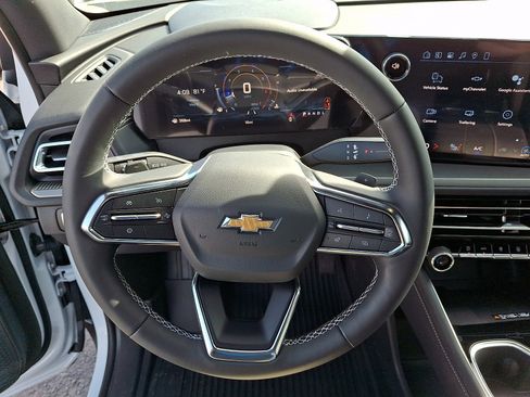 New 2026 Chevrolet Traverse LT w/ LPO, Floor Liner Package FWD image 13