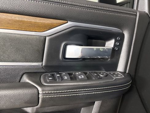 Used 2024 RAM 2500 Laramie image 8